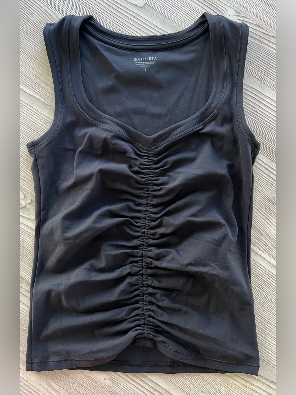 NWOT Athleta Black Ruched Front Stretchy Tank